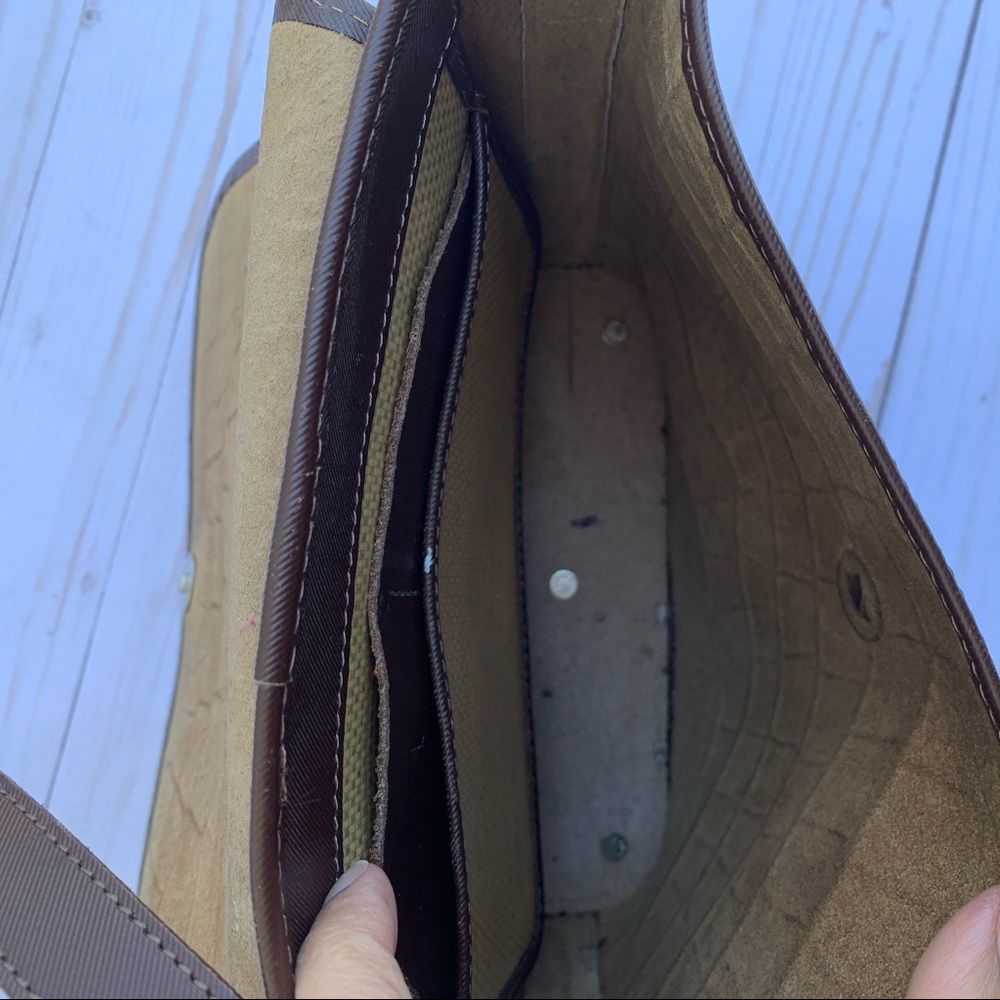 Dooney & Bourke brown leather cross body - Picture 7 of 8
